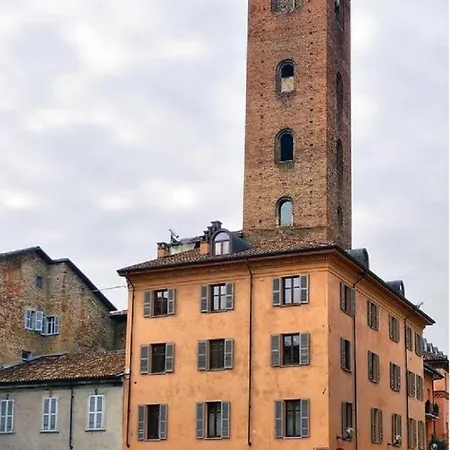 Casa Torre Sineo, Medieval Tower * Alba (Piedmont)